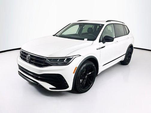 2024 Volkswagen Tiguan 2.0T SE R-Line Black