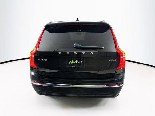 2024 Volvo XC90 B6 Plus Bright Theme 6-Seater