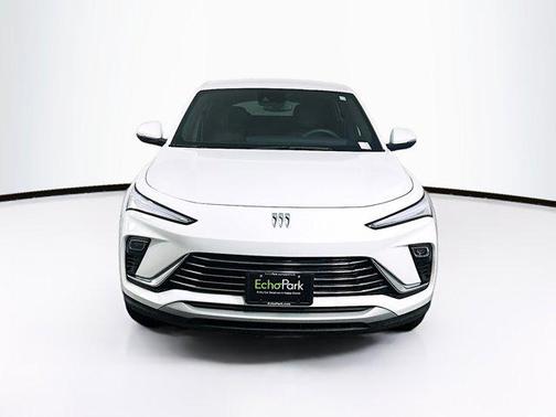 Summit White 2025 Buick Envista Preferred FWD