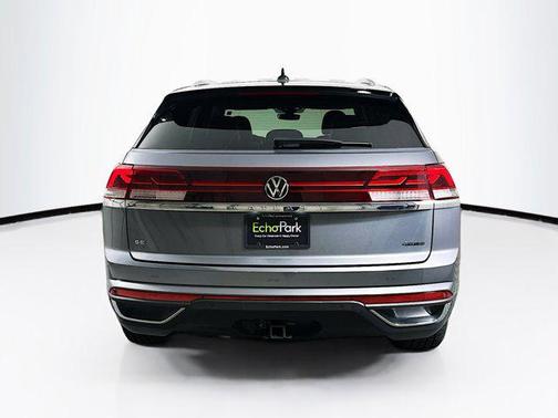 Platinum Gray Metallic 2024 Volkswagen Atlas Cross Sport 2.0T SE w/Technology 4MOTION