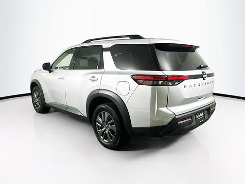Brilliant Silver Metallic 2025 Nissan Pathfinder SV FWD