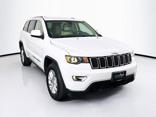 2022 Jeep Grand Cherokee Laredo