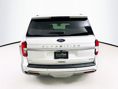 Star White Metallic Tri-Coat 2022 Ford Expedition Max XLT