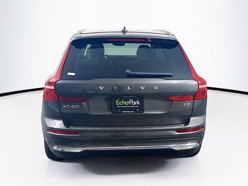 2022 Volvo XC60 B5 Inscription