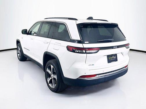 2022 Jeep Grand Cherokee 4xe Base