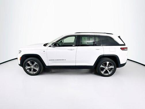 2022 Jeep Grand Cherokee 4xe Base