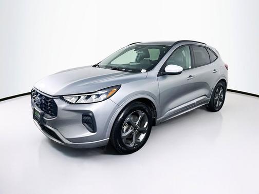Iconic Silver Metallic 2024 Ford Escape ST-Line
