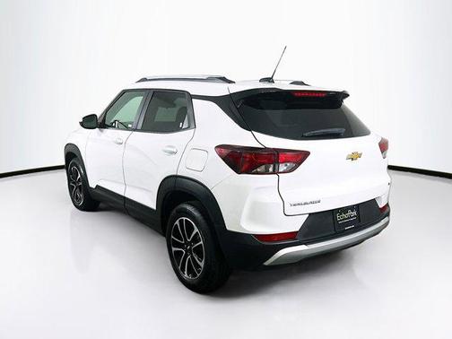 Summit White 2025 Chevrolet Trailblazer LT