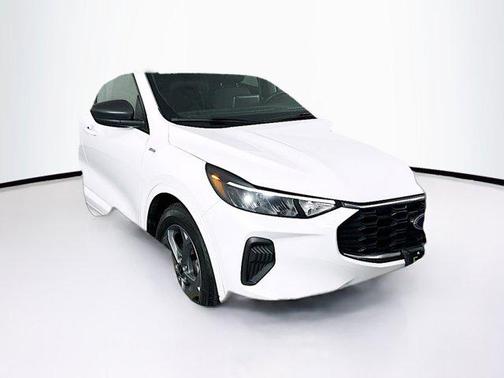 Oxford White 2023 Ford Escape ST-Line