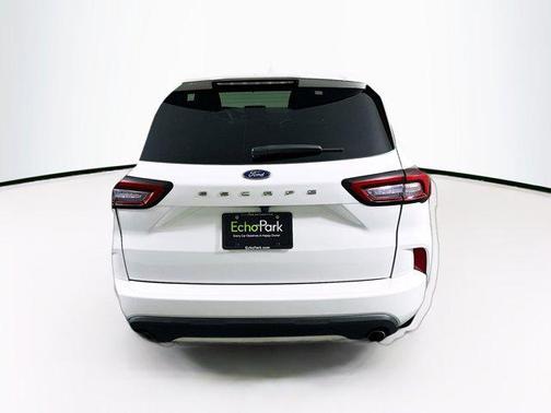Oxford White 2023 Ford Escape ST-Line