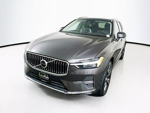 2022 Volvo XC60 B5 Inscription