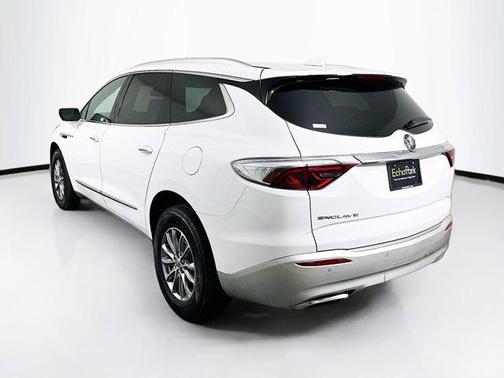 2023 Buick Enclave Essence FWD