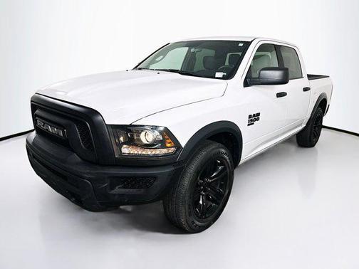 2024 RAM 1500 Classic Warlock Crew Cab 4x2 5'7' Box