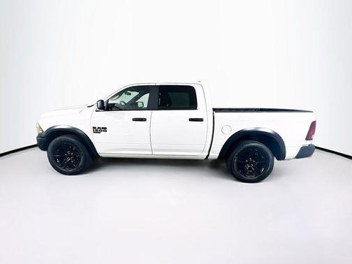 2024 RAM 1500 Classic Warlock Crew Cab 4x2 5'7' Box