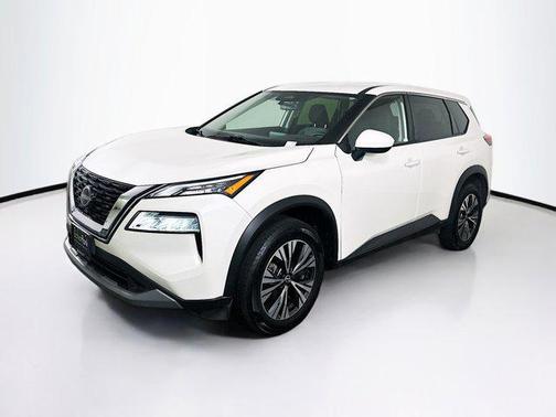 Pearl White Tricoat 2023 Nissan Rogue SV