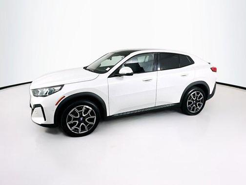 2025 BMW X2 xDrive28i
