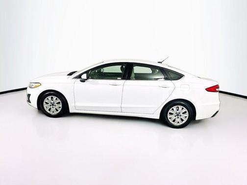 Oxford White 2019 Ford Fusion S