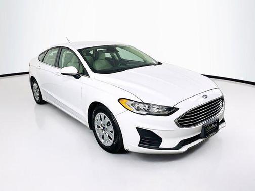 Oxford White 2019 Ford Fusion S