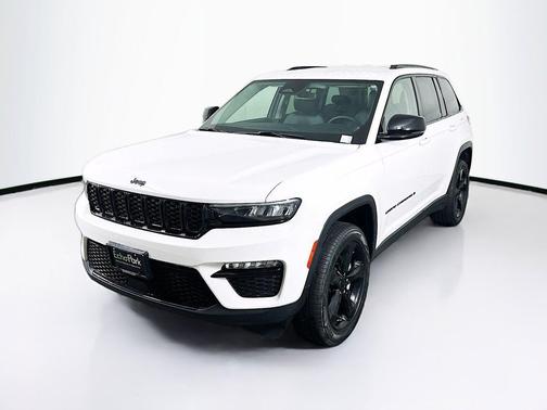 Bright White Clearcoat 2023 Jeep Grand Cherokee Limited