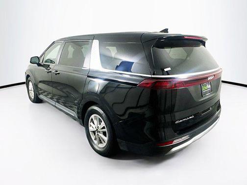 2022 Kia Carnival LXS