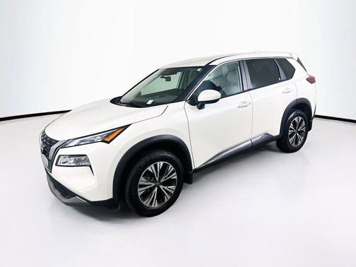 Pearl White Tricoat 2023 Nissan Rogue SV