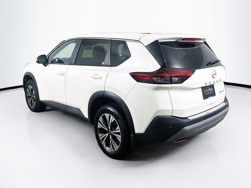 Pearl White Tricoat 2023 Nissan Rogue SV