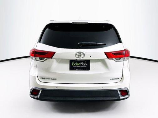 Blizzard Pearl 2017 Toyota Highlander Limited Platinum