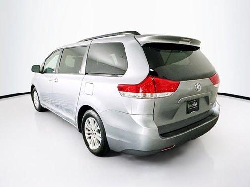 2013 Toyota Sienna XLE