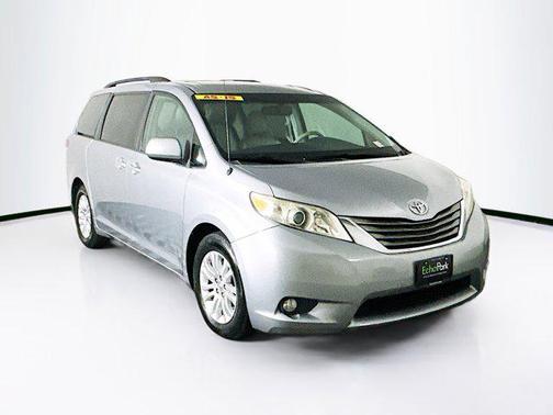 2013 Toyota Sienna XLE