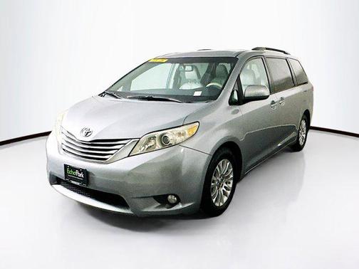 2013 Toyota Sienna XLE