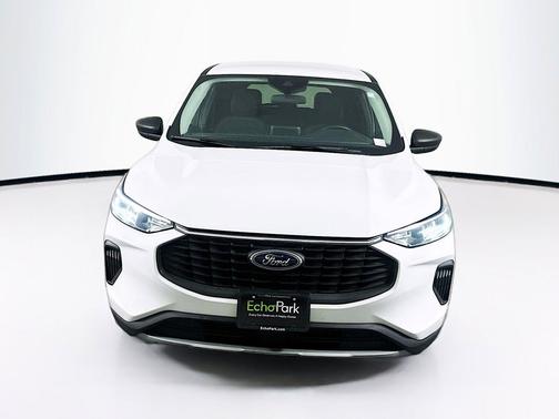 Oxford White 2024 Ford Escape Active