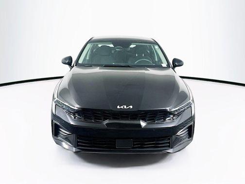 Aurora Black Pearl 2025 Kia K5 LXS