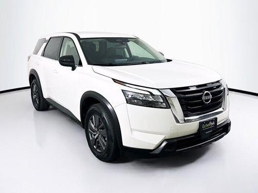 2025 Nissan Pathfinder S FWD