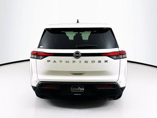 2025 Nissan Pathfinder S FWD
