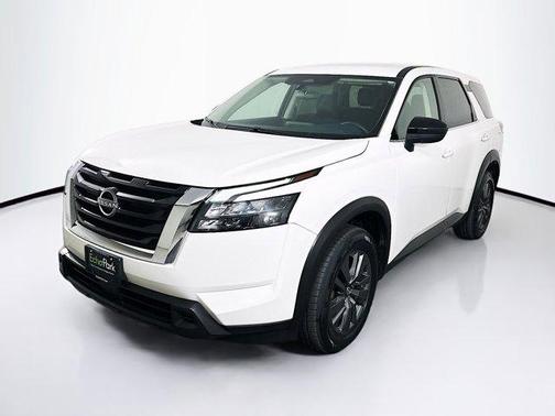 2025 Nissan Pathfinder S FWD