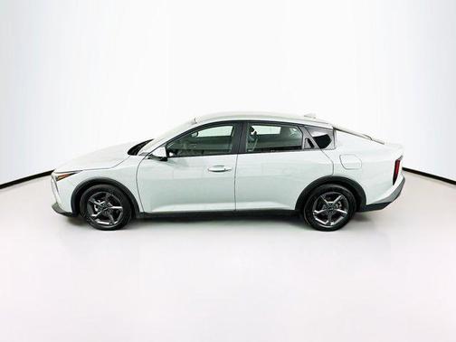 Morning Haze 2025 Kia K4 LXS