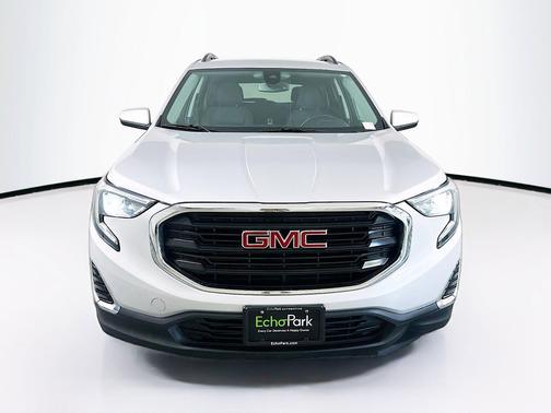 Quicksilver Metallic 2020 GMC Terrain SLE