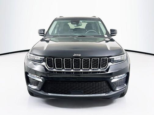Diamond Black Crystal Pearlcoat 2022 Jeep Grand Cherokee 4xe Base