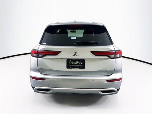2023 Mitsubishi Outlander SE 2.5 2WD