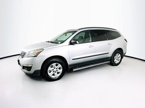 Silver Ice Metallic 2015 Chevrolet Traverse LS