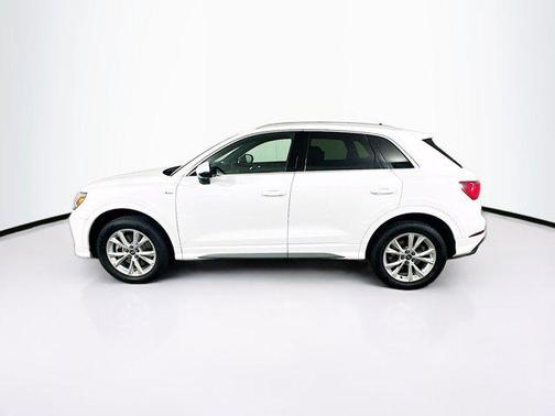 2023 Audi Q3 Premium 45 TFSI S line quattro Tiptronic