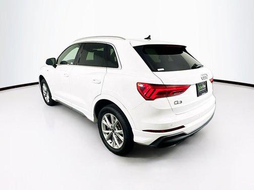 2023 Audi Q3 Premium 45 TFSI S line quattro Tiptronic