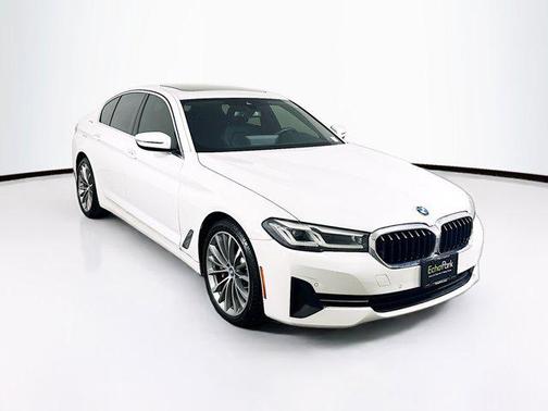 2022 BMW 530 i