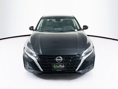Super Black 2023 Nissan Altima 2.5 SV