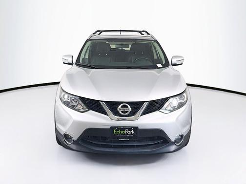 Brilliant Silver 2017 Nissan Rogue Sport SL