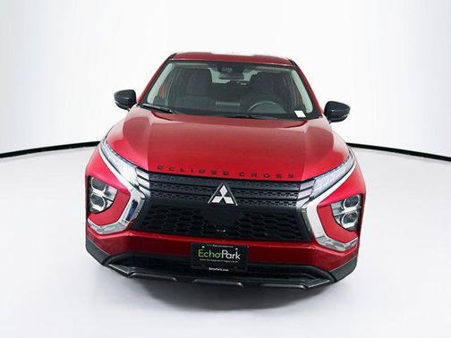 Alloy Silver Metallic 2024 Mitsubishi Eclipse Cross LE