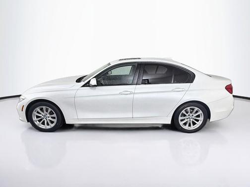 Mineral White Metallic 2018 BMW 320 i