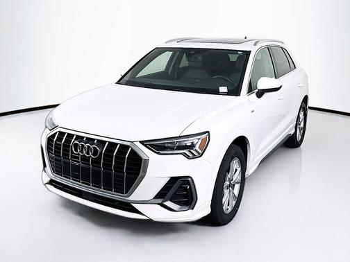 Arkona White 2024 Audi Q3 Premium 45 TFSI S line quattro Tiptronic