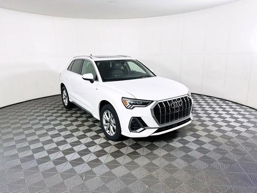 Arkona White 2024 Audi Q3 Premium 45 TFSI S line quattro Tiptronic
