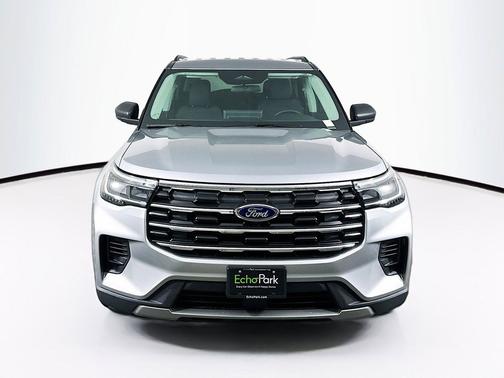 Iconic Silver Metallic 2025 Ford Explorer Active